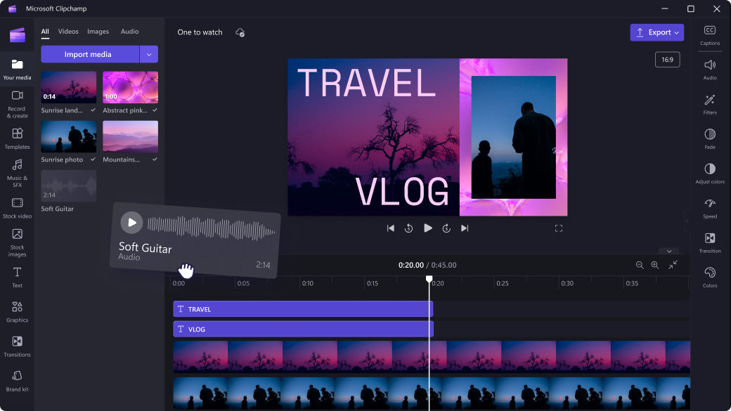 Ekran narzędzia Microsoft Clipchamp z multimediami do stworzenia wideobloga z podróży