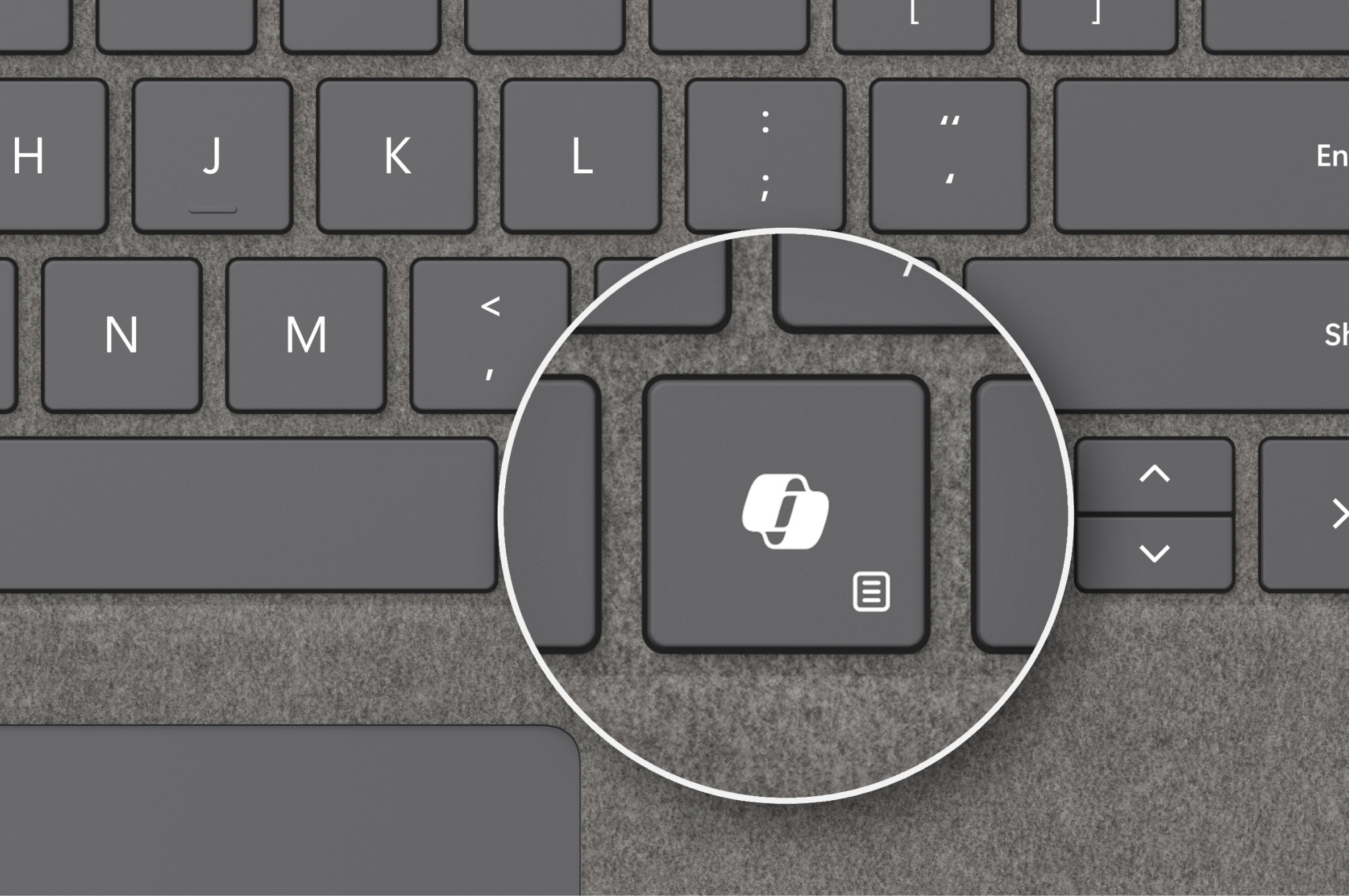 عرض لوحة مفاتيح Surface Pro 10 مع إظهار مفتاح Microsoft Copilot الجديد