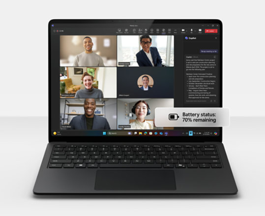 Een Surface Laptop-apparaat toont een gedetailleerd scherm met de prestaties en levensduur van de batterij