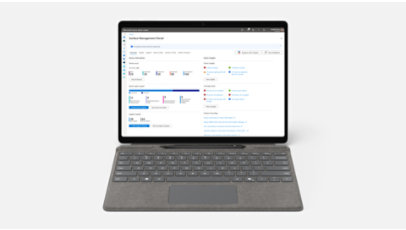 開いた状態で正面向きで置かれている Surface デバイス