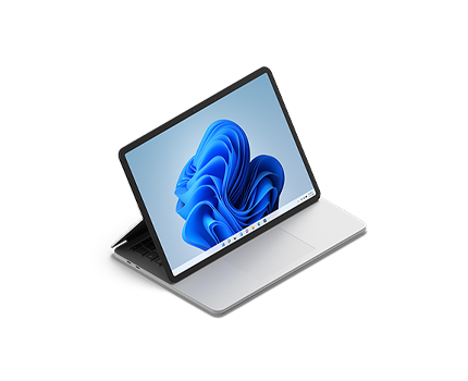 Un Surface Laptop Studio en mode studio vu de trois quarts.