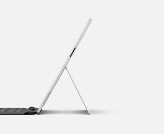 展示 Surface Pro X 的側面