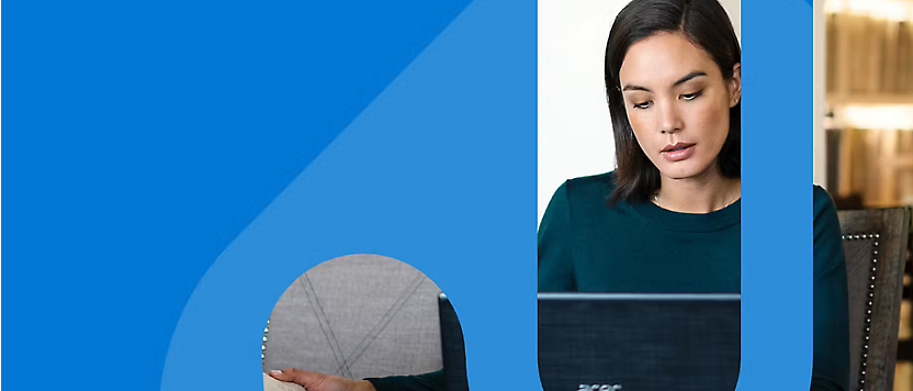 一位身着绿色上衣的女士正专注地盯着笔记本电脑屏幕，部分屏幕被蓝色图形元素框住