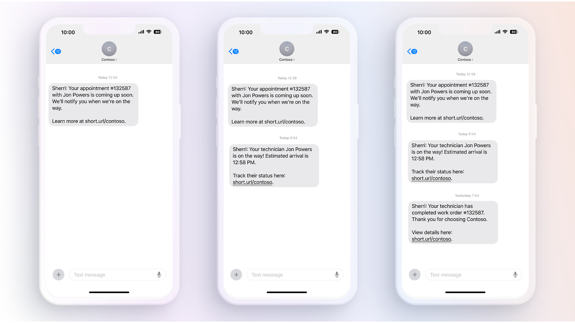 テキスト メッセージが表示された 3 枚の iPhone のスクリーンショット。