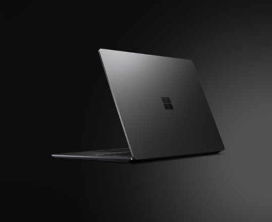 Een Surface Laptop 5 in zwart.