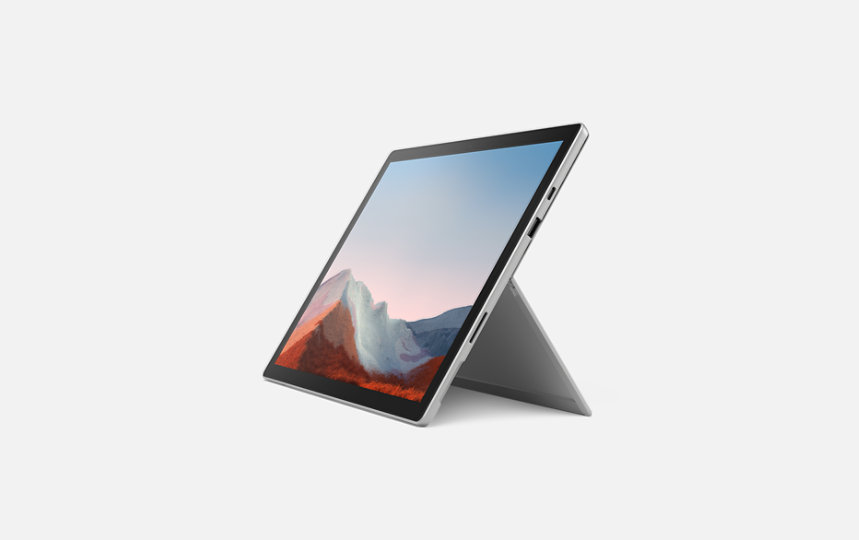 Surface Pro 7+ för företag i platina vilande på ett stöd.