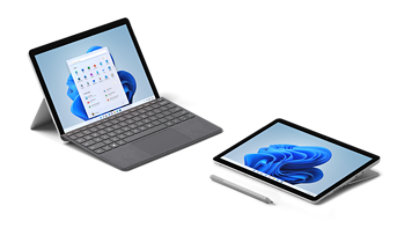 Surface Go 3, mostrato in modalità Laptop con una cover con tasti per Surface e Surface Go 3, mostrato in modalità Studio accanto a una penna digitale.