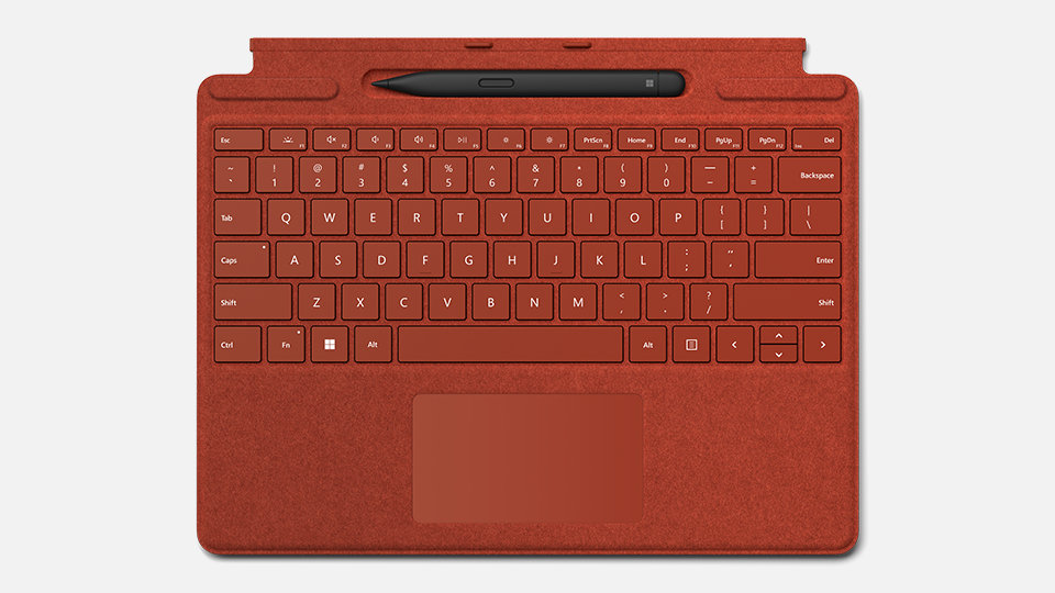 Surface Pro Signature-tangentbord med Surface Slim-penna 2 förvarad inuti.