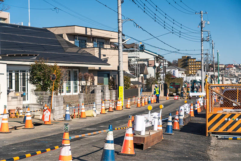 住宅街での道路工事