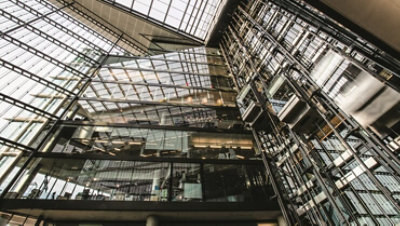 Digital transformation spotlight: Learning from deploying Microsoft Viva, Data and AI across Microsoft