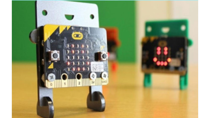 De micro:bit-hardware op een standaard.