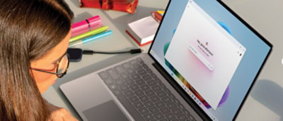 Primer plano de la cara de una mujer.