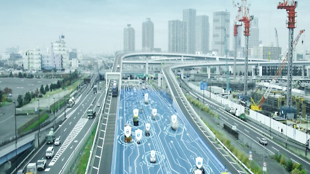 Autonome voertuigen op een snelweg in Tokio.