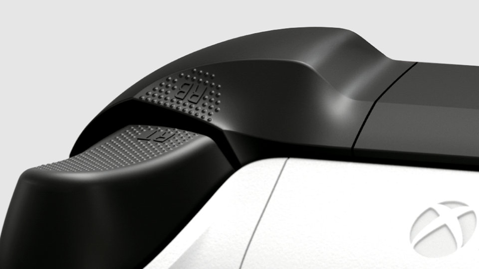 Gros plan sur la poignée caoutchoutée à tourbillon de la manette sans fil Xbox – Deep Pink