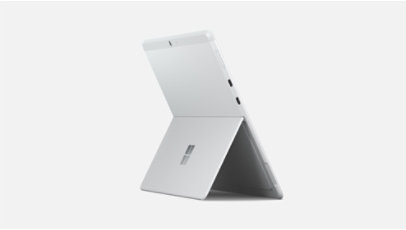 Achteraanzicht van Surface Pro X met kickstand.