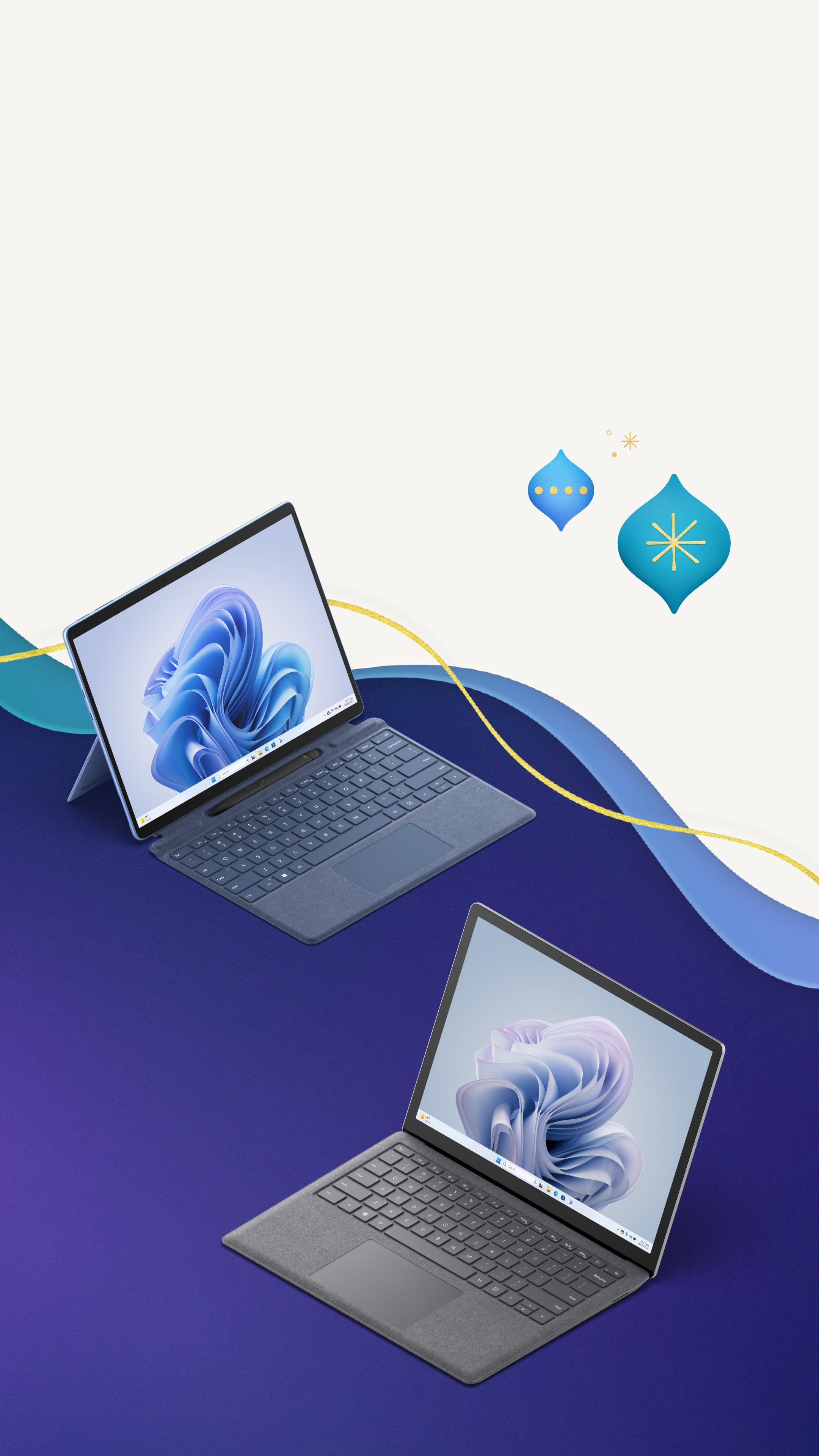 Blått og gullbånd med noen ornamentelementer rammer inn en platina Surface Laptop 5 og en safir Surface Pro 9 med et tilkoblet Pro Signature Keyboard og Surface Slim Pen 2