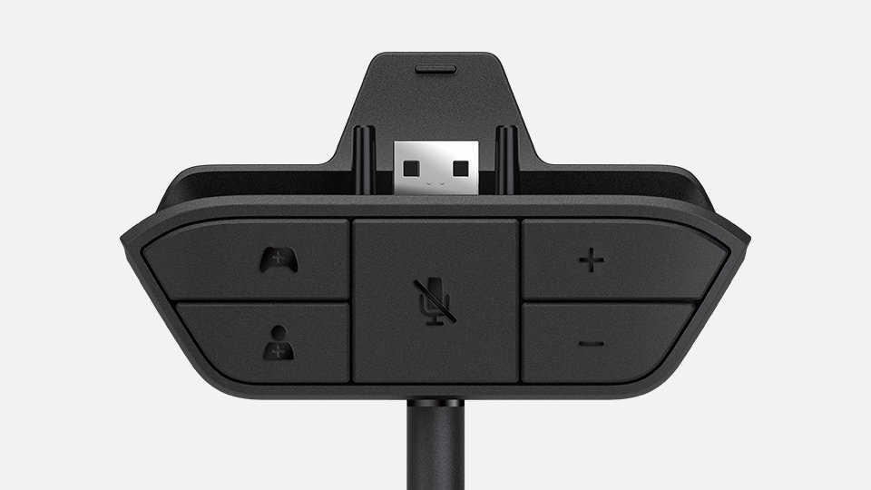 Close up of Xbox One Stereo-Headset controls.