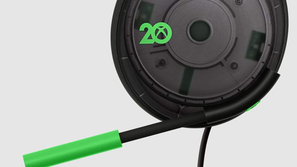 Mikrofon stereofonicznego zestawu słuchawkowego do konsoli Xbox w specjalnej wersji z okazji 20-lecia