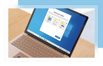 ノート PC の画面に、バックアップ フォルダーのオプションが表示されています。
