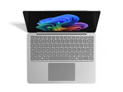 A top-down view of a 13-inch Surface Laptop for Business in the color Platinum.