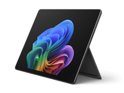 Vista em ângulo de um Surface Pro para Empresas na cor Preto.