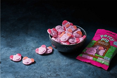 Percy Pig-Gummibonbons in einer Schäle