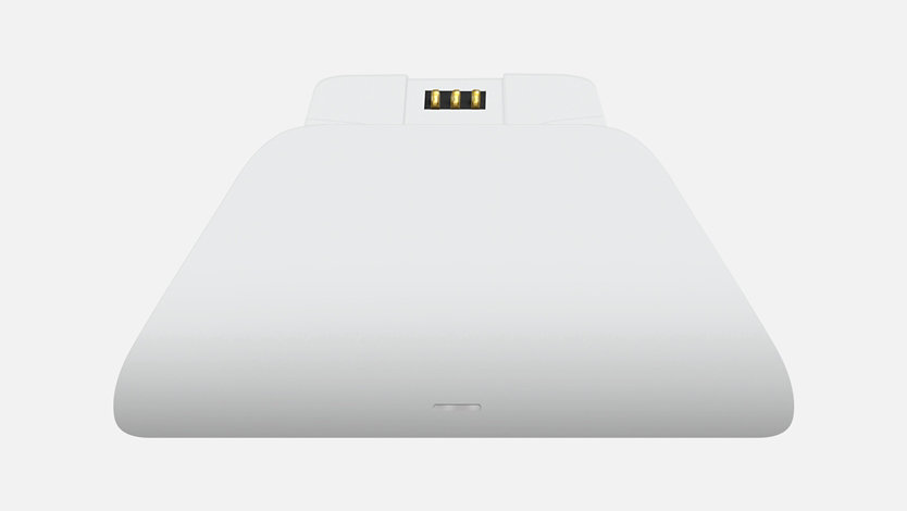 Vista laterale destra di una Base di ricarica rapida universale Razer per Xbox - Robot White.