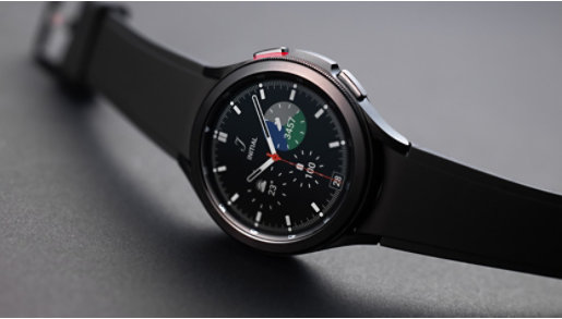 Samsung Galaxy Watch4 Classic LTE: Nếu bạn là một tín đồ công nghệ đam mê đồng hồ thông minh, thì Samsung Galaxy Watch4 Classic LTE sẽ là sự lựa chọn tuyệt vời. Với khả năng đóng ứng dụng nền tốt, màn hình sáng đẹp và chất lượng hàng đầu, đây là chiếc đồng hồ mà bạn không nên bỏ lỡ.