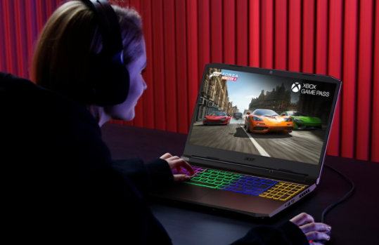 A person playing a game on the Acer Nitro 5 Gaming Laptop.