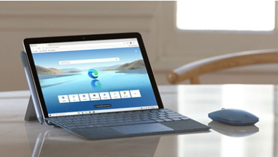 Компьютер с Windows и логотипы для Bing и Microsoft Edge
