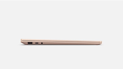 閉じた状態のサンドストーンの Surface Laptop 4 の側面図