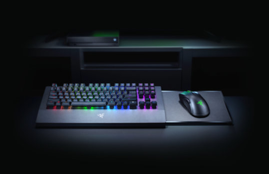 Razer Turret with expanded mouse mat and mouse.