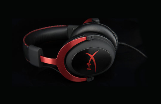 Right horizontal view of HyperX Cloud II gaming headsets. 