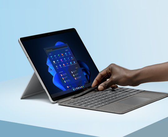 Surface Pro Signature Keyboard med Slim Pen 2 – Microsoft