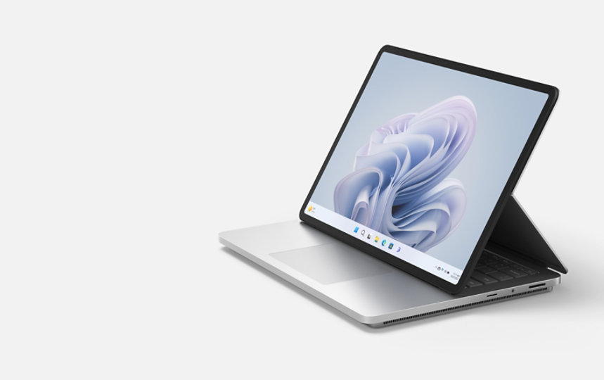 Eine Surface Laptop 7 Edition und eine Surface Pro 11 Edition.