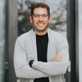 Portrait of Martin Schvartzman.