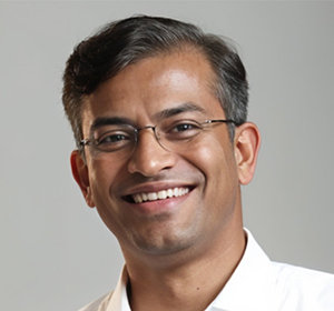  Sunil Davis