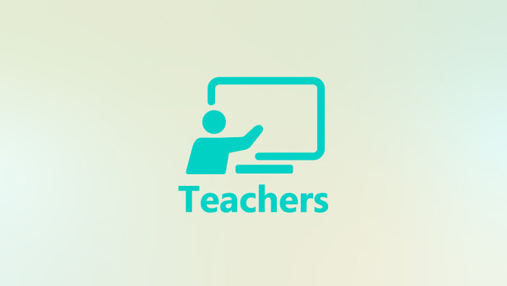 Teachers | PCで作業する教師