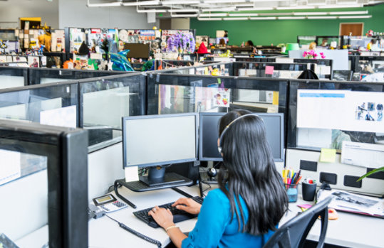 コールセンターの女性