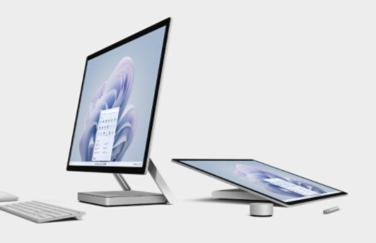  Surface Studio 2+ (直立および折りたたんだ状態) とキーワード、マウス、ダイヤル、ペン
