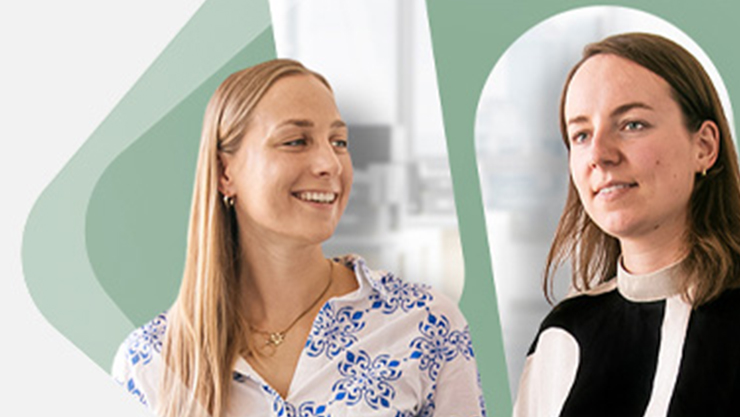 Zwei Frauen stehen nebeneinander.