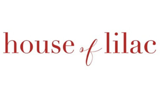 House of Lilac λογότυπο με ανοιχτά κόκκινα γράμματα