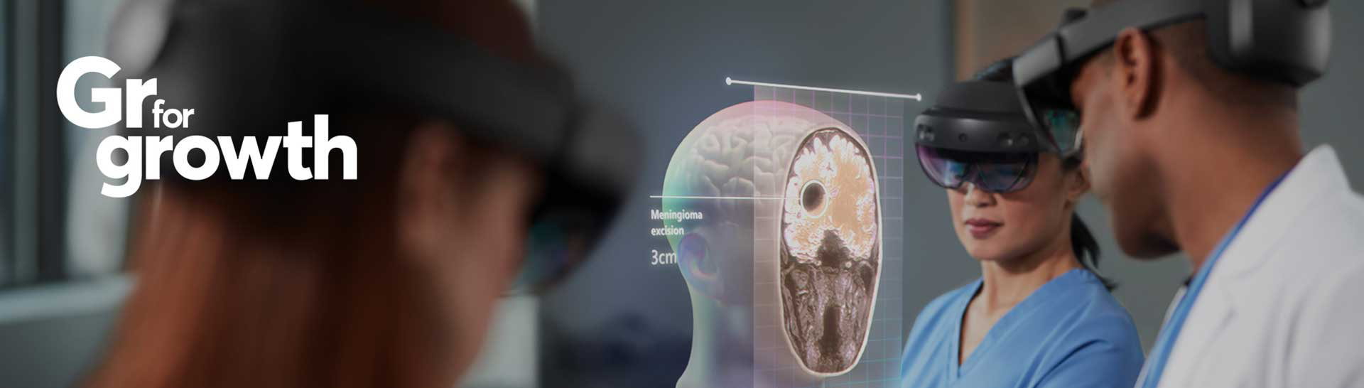 Φωτογραφία καινοτομία. Ιατροί παρατηρούν έναν ανθρώπινο εγκέφαλο με Microsoft HoloLens