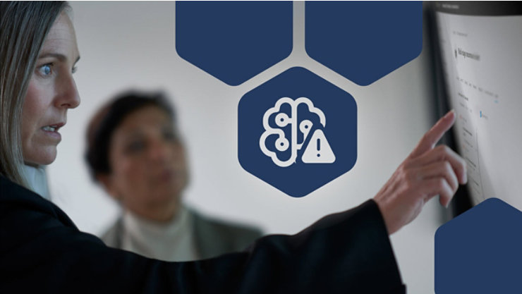 セキュリティのアイコンとともにデジタル画面の情報を確認する様子。