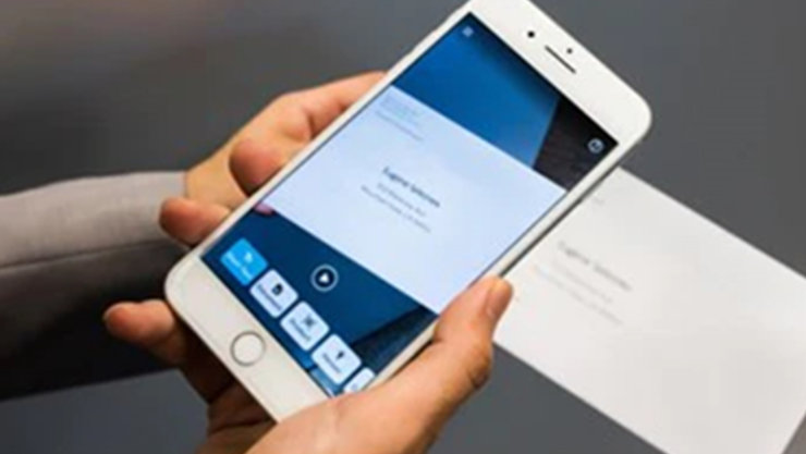 Aufsicht auf ein Smartphone