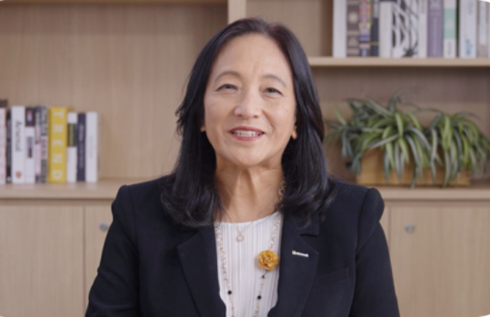 日本マイクロソフト株式会社　代表取締役 社長　津坂 美樹