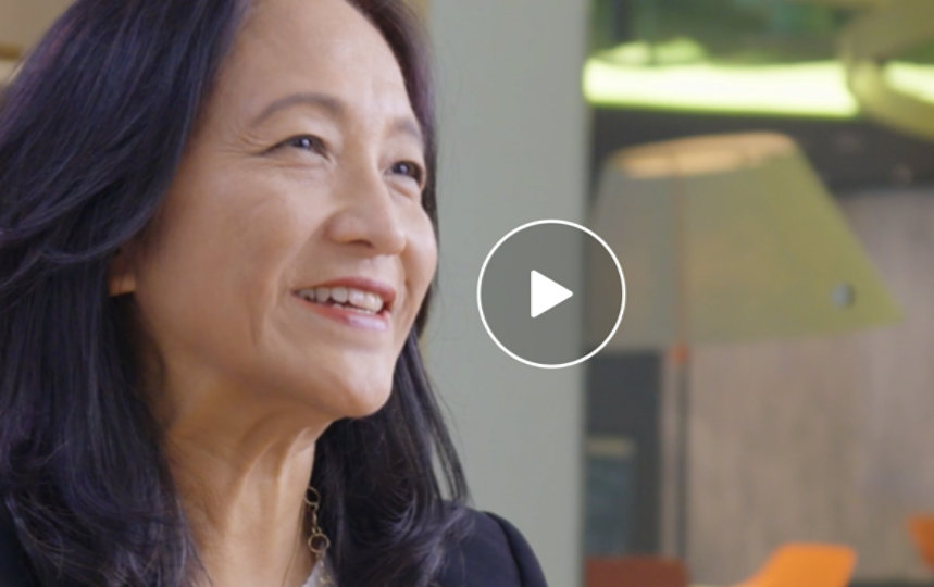 日本マイクロソフト株式会社　代表取締役 社長　津坂 美樹