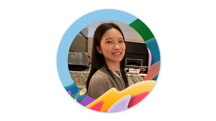 Yici C.はカラフルな円形の枠に囲まれています。