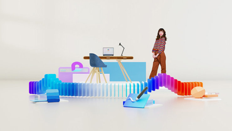 Frau steht neben einem modernen Schreibtisch mit Laptop und Lampe, umgeben von bunten, wellenförmigen Strukturen in Blau, Lila, Rot und Orange, in einem minimalistischen, hellen Raumdesign.