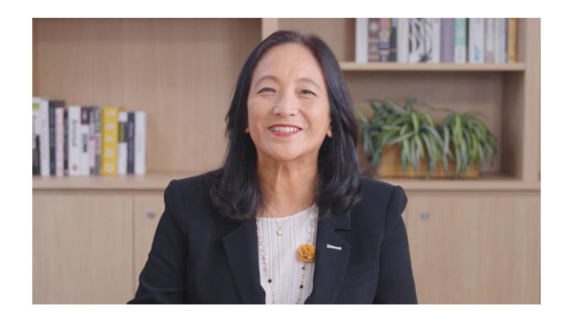 日本マイクロソフト株式会社　代表取締役 社長　津坂 美樹
